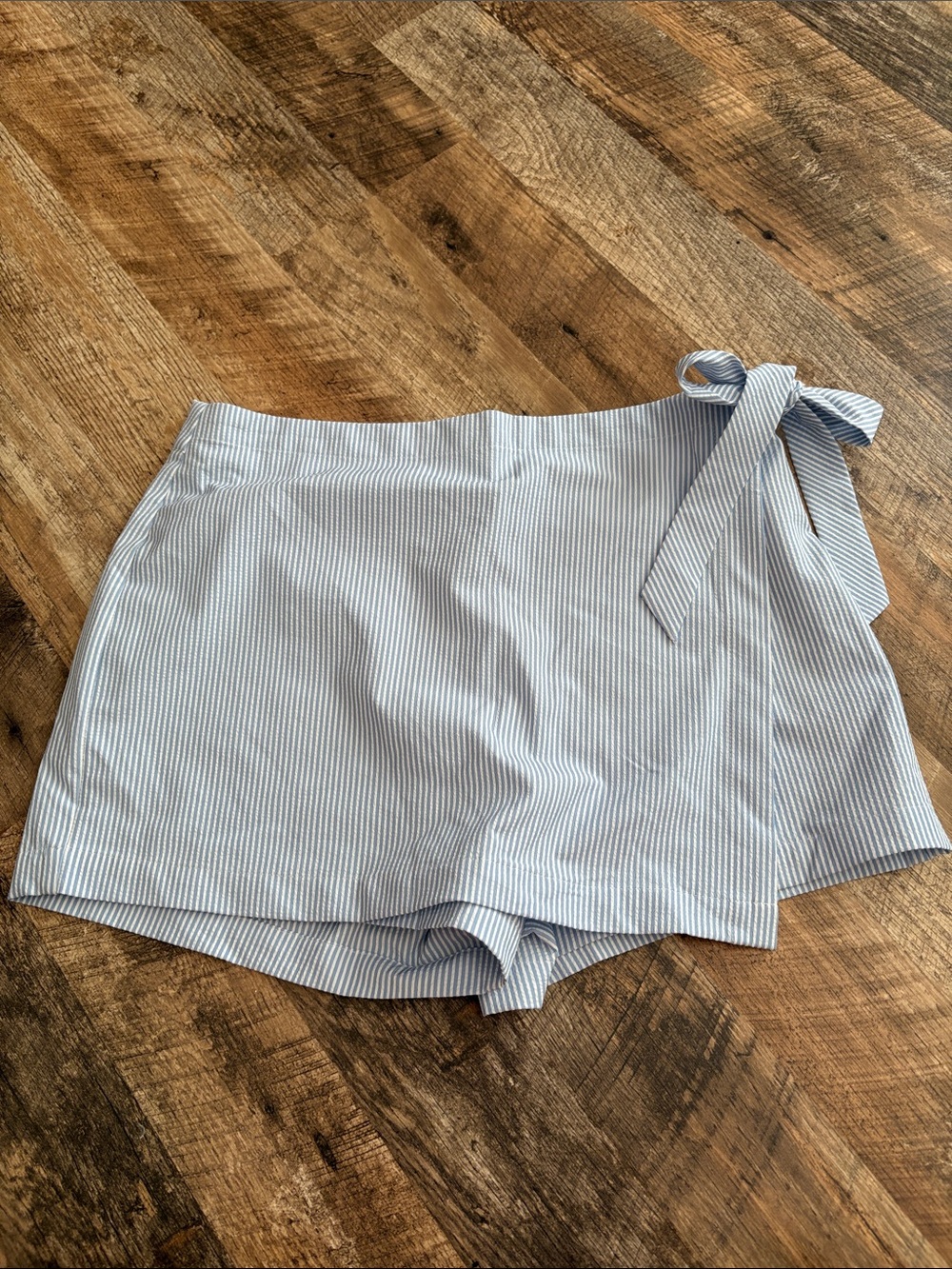 Southern Tide Blue and White Striped Tie-Waist Skort